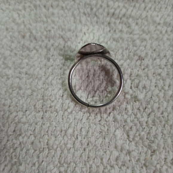 Silvertone heart ♥ ring sz.7 split for adjustability adjustable - Picture 3 of 3